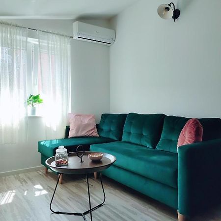Apartman Jelena Podstrana Exteriör bild