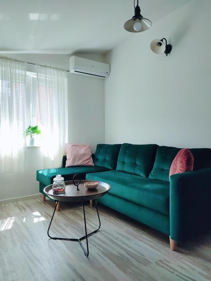 Apartman Jelena Podstrana Exteriör bild