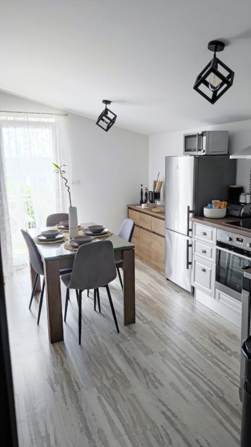 Apartman Jelena Podstrana Exteriör bild