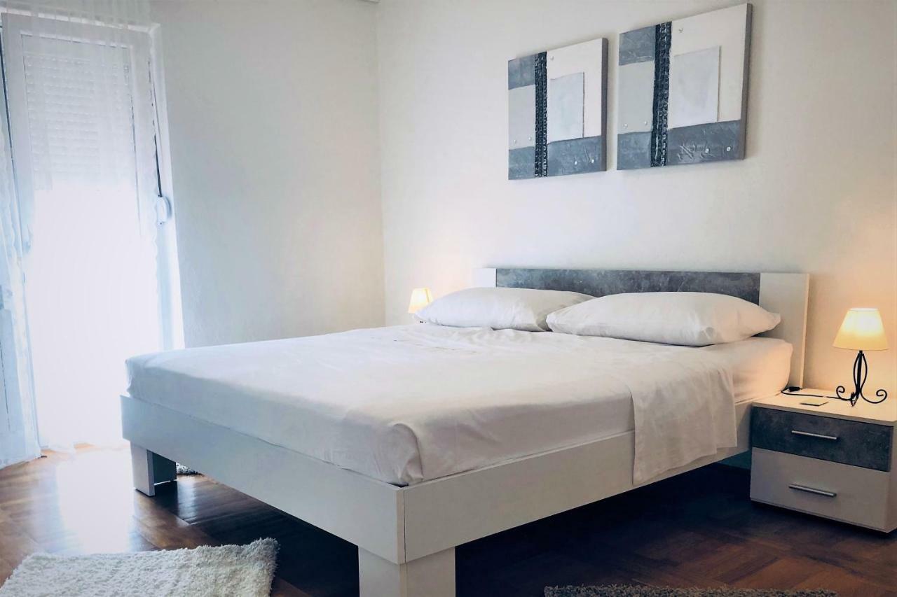 Apartman Jelena Podstrana Exteriör bild